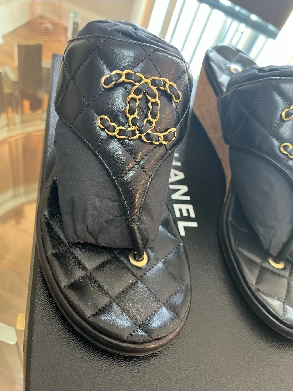 CHANEL Black Quilted Leather Thong Sandals with Gold Chain CC